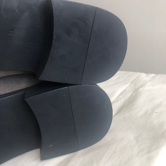 Zara suede ankle shoes. - Picture 3 of 10